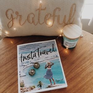 Shell Clip on Earrings